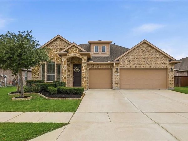 215 Equestrian Road, Hickory Creek, TX 75065