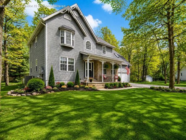 35 Oak Hollow Court, Valparaiso, IN 46383