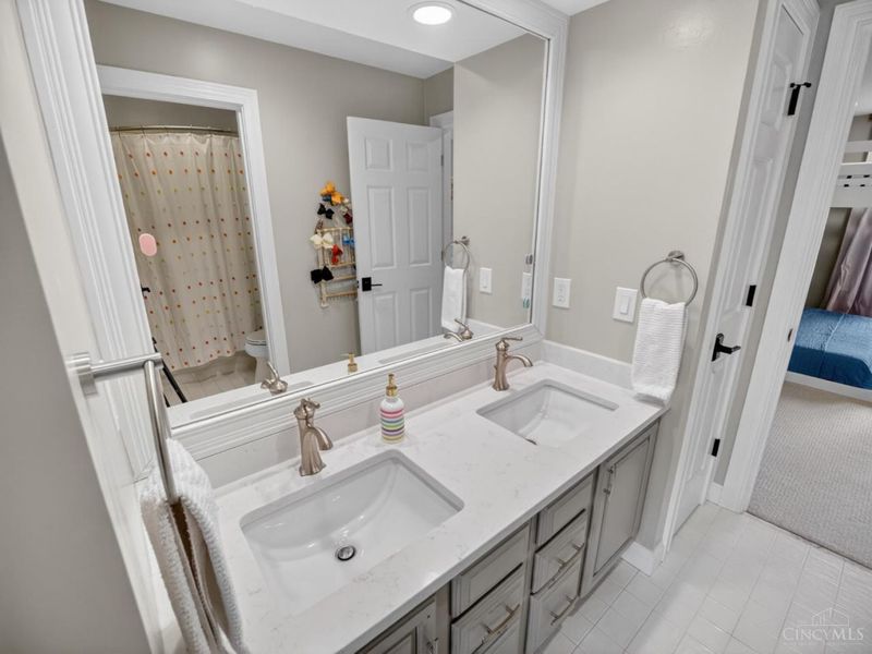 5090 Rollman Estates Drive, Amberley, OH 45236 Photo 39