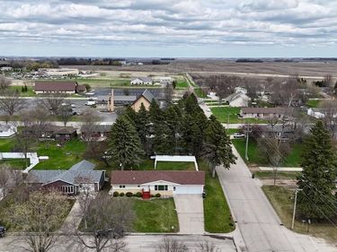 219 9th Avenue SE, Elbow Lake, MN 56531