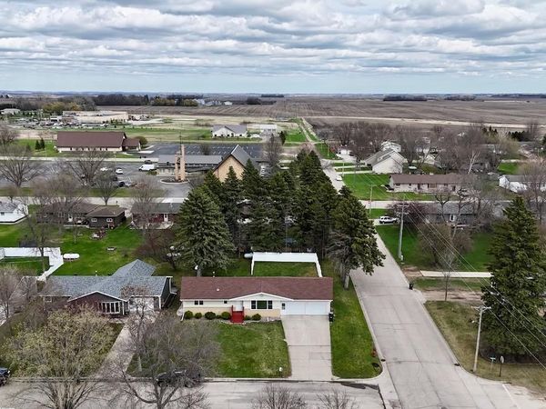 219 9th Avenue SE, Elbow Lake, MN 56531