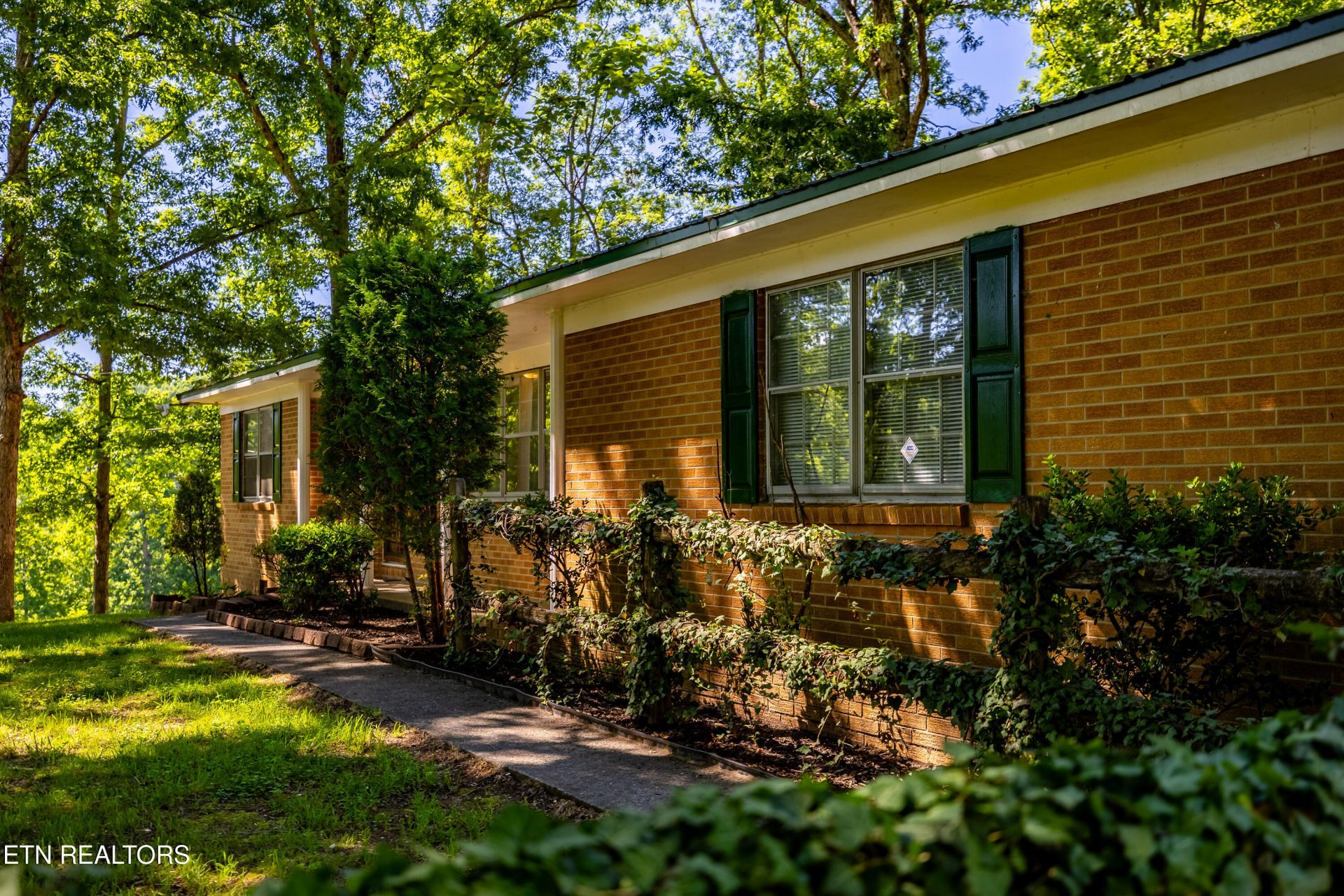 8518 Coppock Rd, Corryton, TN 37721 Main Photo