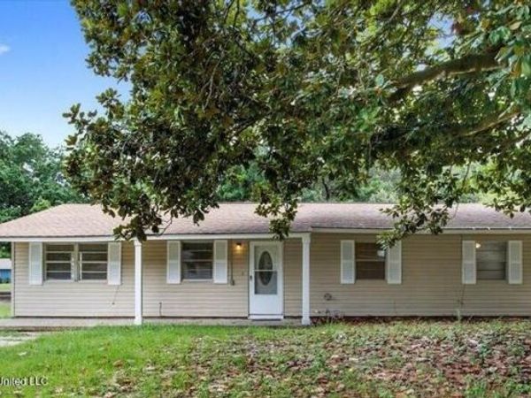 329 Park Drive, Biloxi, MS 39531