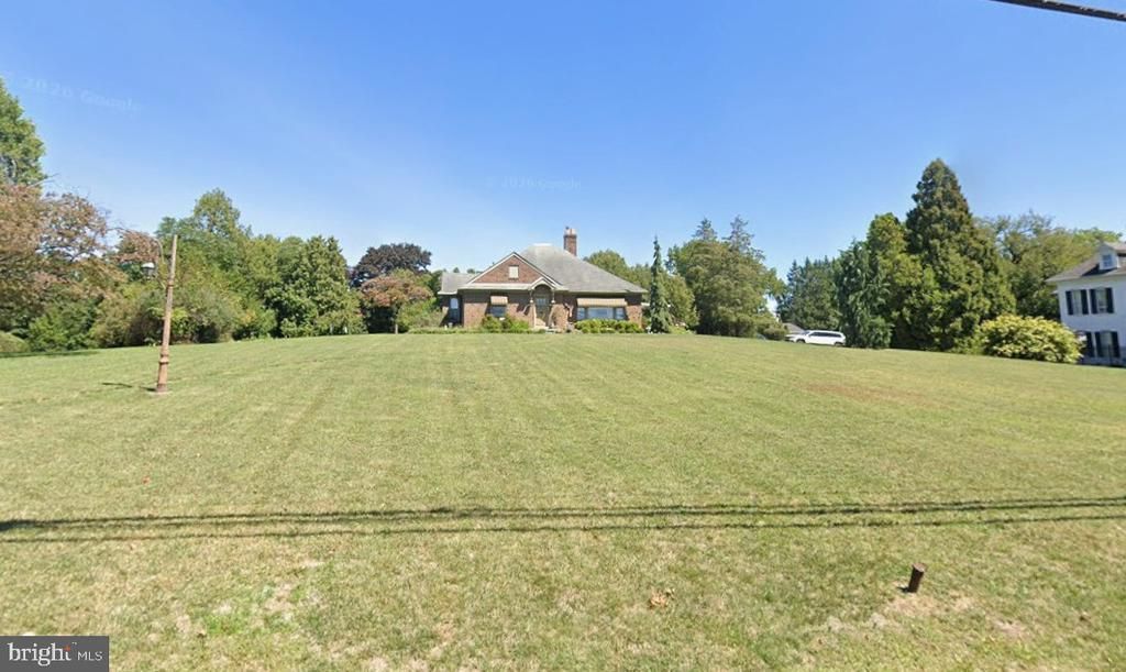 815 E MAIN STREET, WAYNESBORO, PA 17268