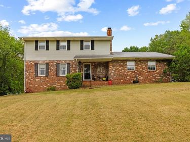 10208 OXFORDSHIRE DRIVE, NOKESVILLE, VA 20181