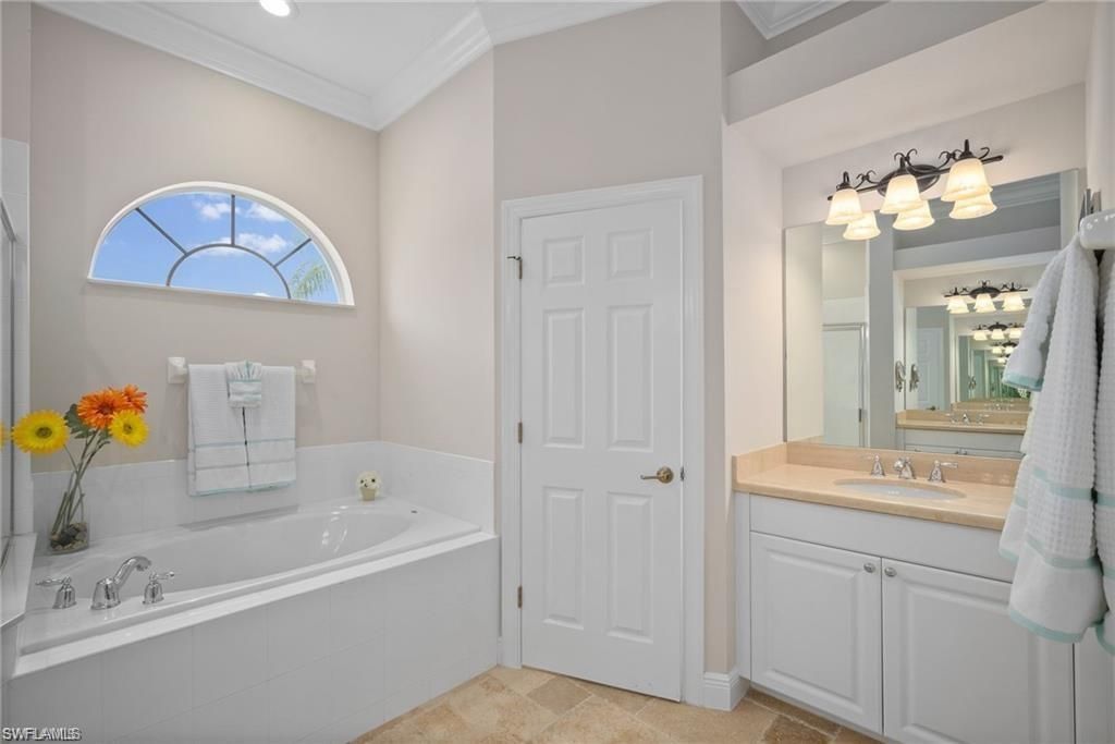 8884 Mustang Island Cir , Naples, FL 34113 Photo