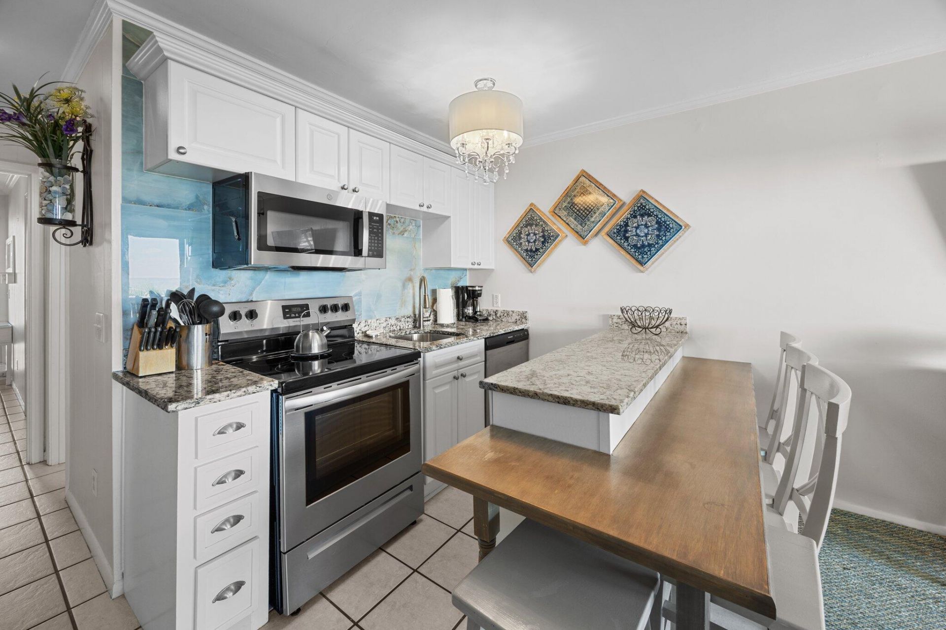 1300 Ocean Boulevard Photo 21