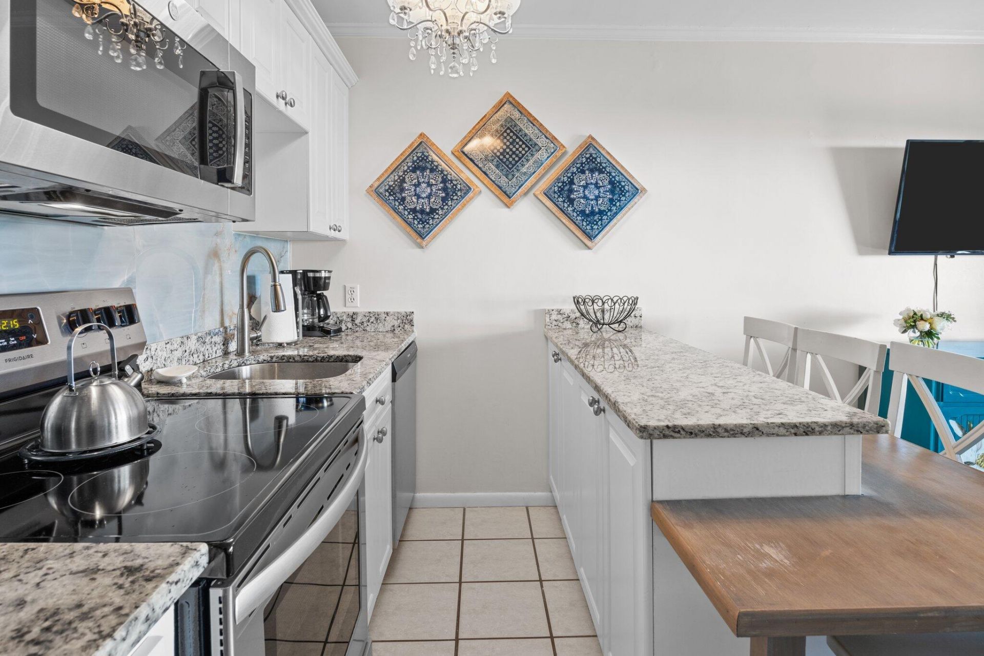 1300 Ocean Boulevard Photo 23