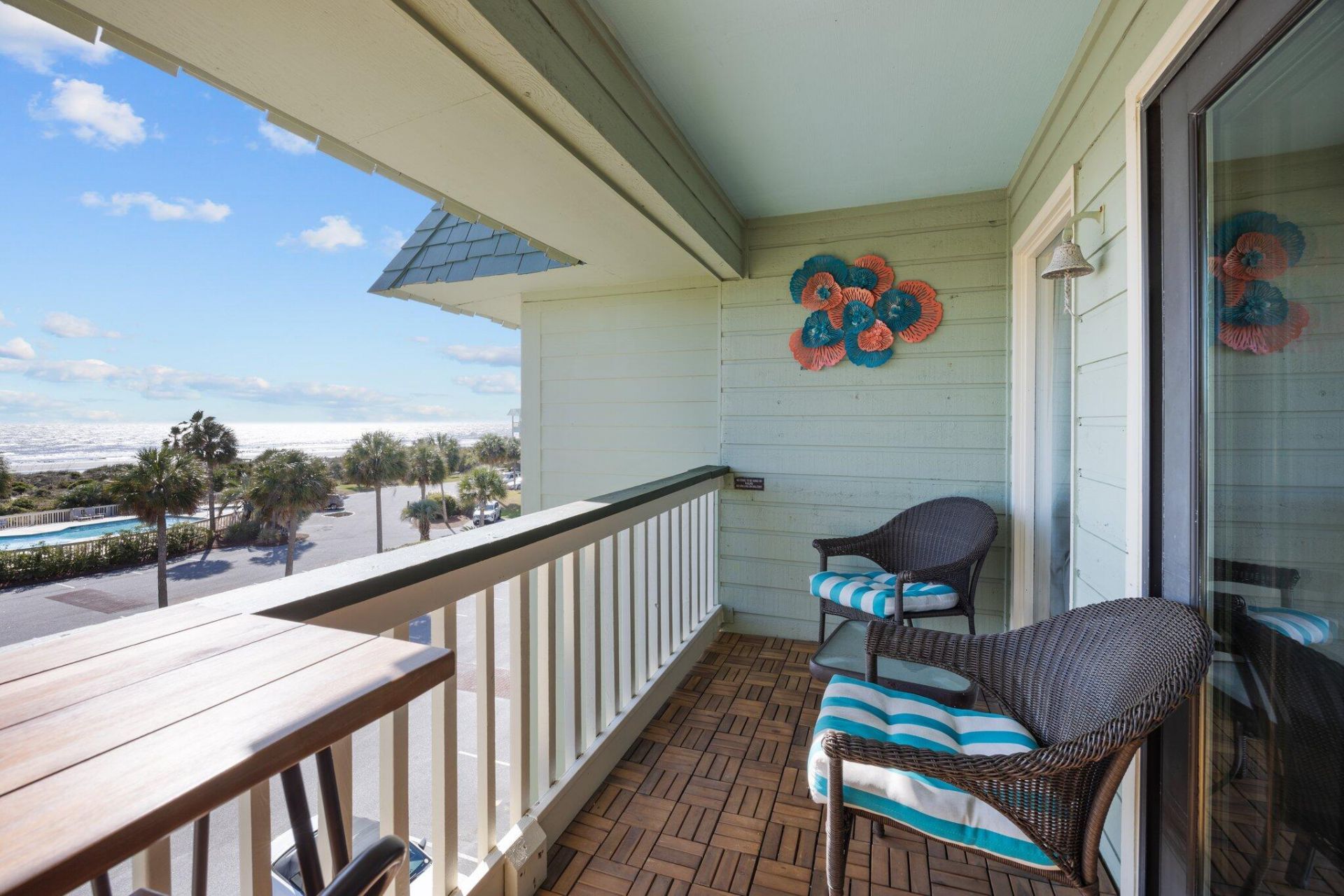 1300 Ocean Boulevard Photo 28