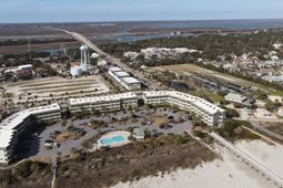 1300 Ocean Boulevard photo 4