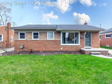 15580 Hanfor Avenue, Allen Park, MI 48101