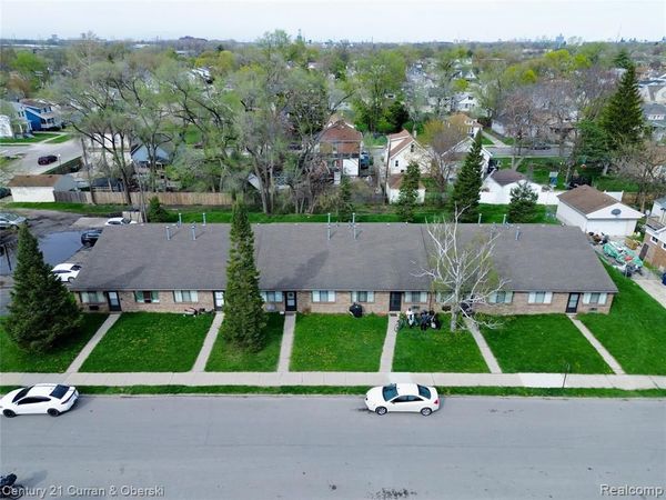 1470 Paris Avenue , Lincoln Park, MI 48146