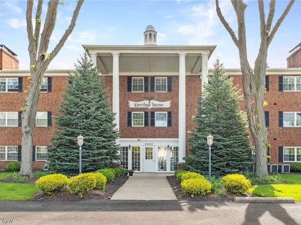 2885 Pease Drive , Unit 103, Rocky River, OH 44116