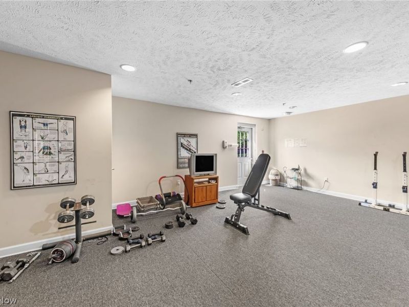 2885 Pease Drive, Unit 103, Rocky River, OH 44116 Photo 16