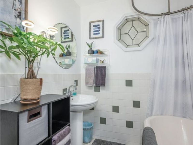 3346 E Fairfax Rd, Cleveland Heights, OH 44118 Photo 26