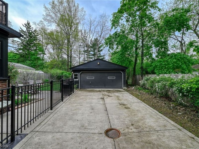3346 E Fairfax Rd, Cleveland Heights, OH 44118 Photo 45