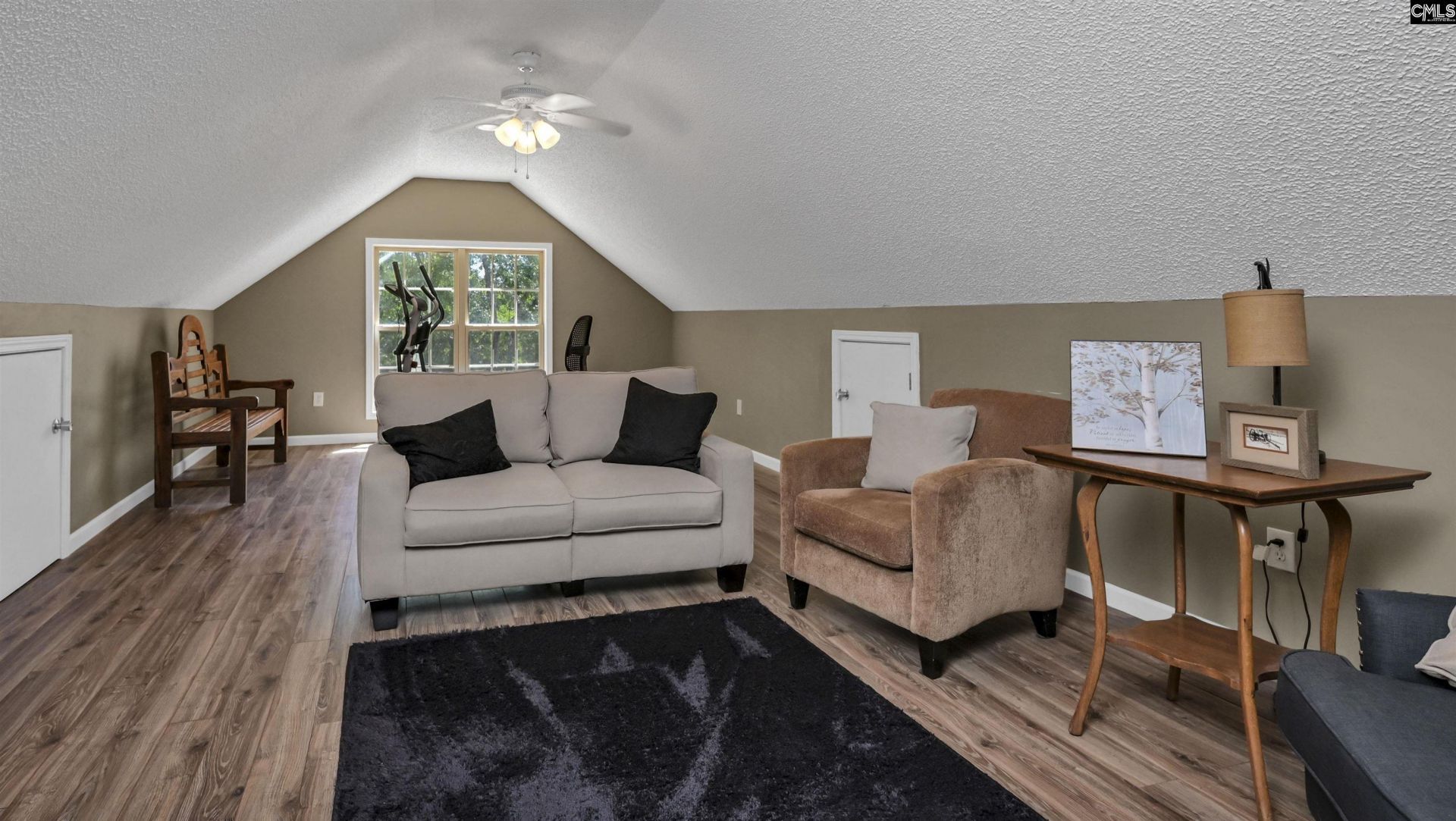 409 Steeple Crest N Photo 31