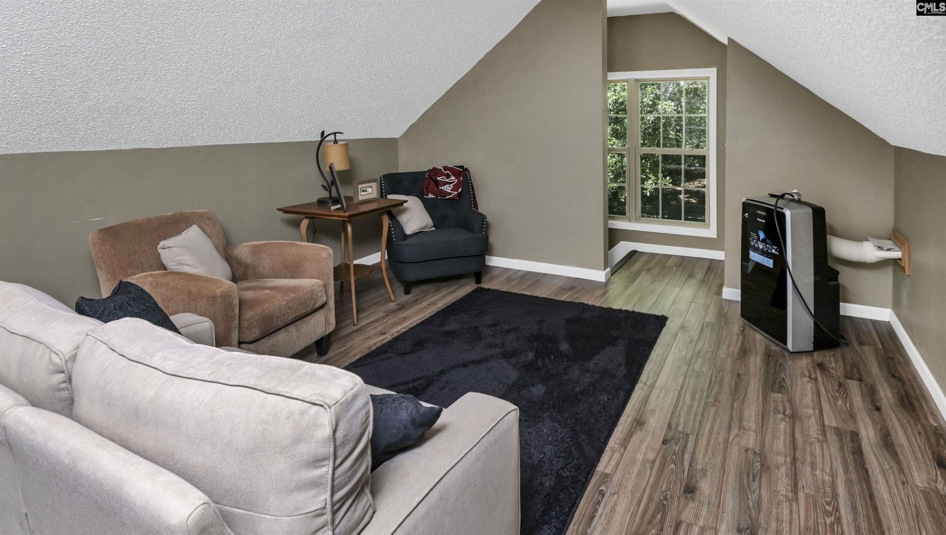 409 Steeple Crest N Photo 33