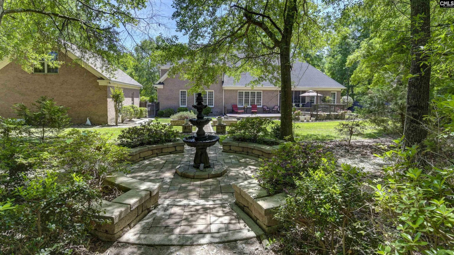 409 Steeple Crest N Photo 44