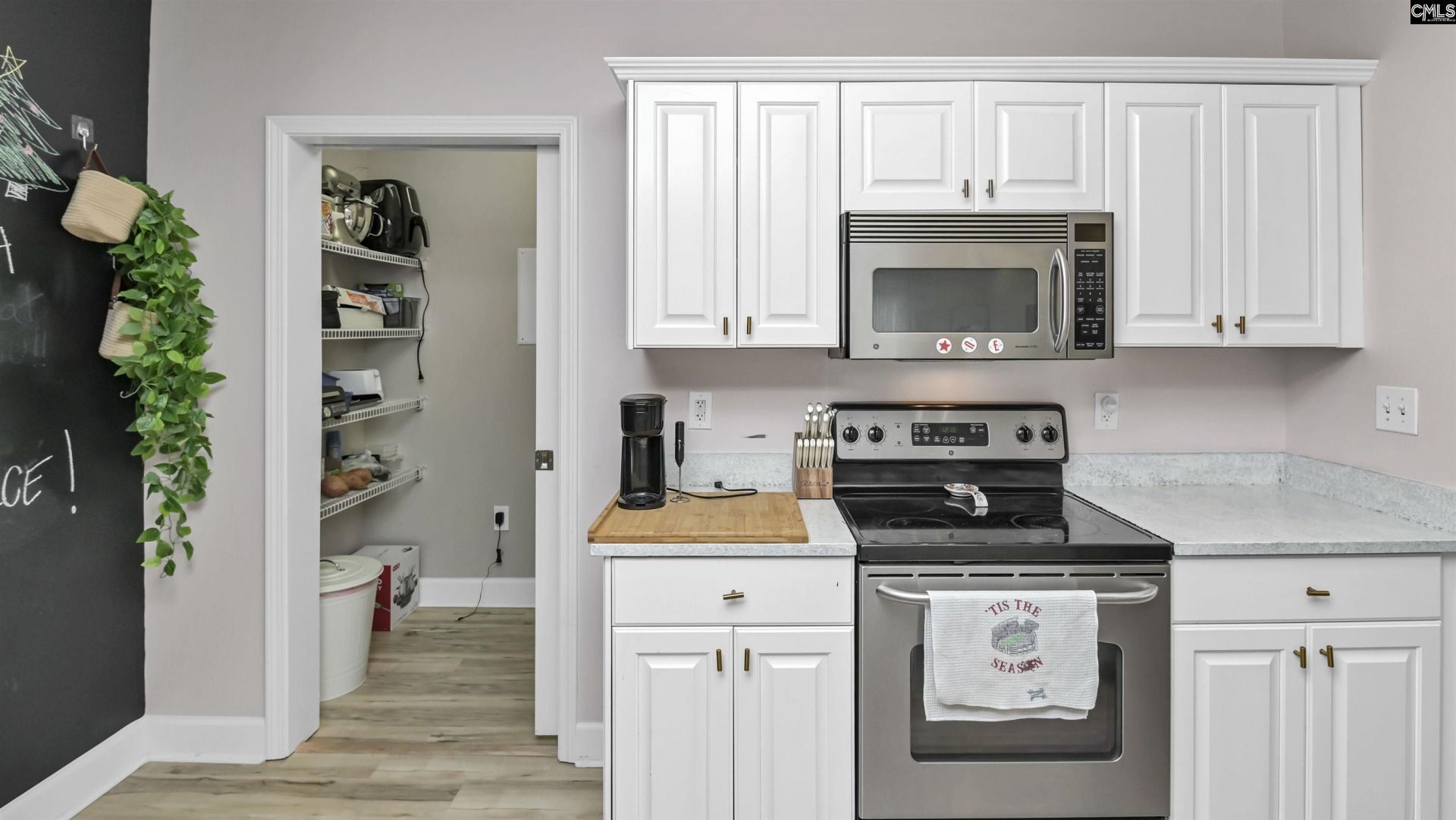 900 S Stadium Drive  Photo 12