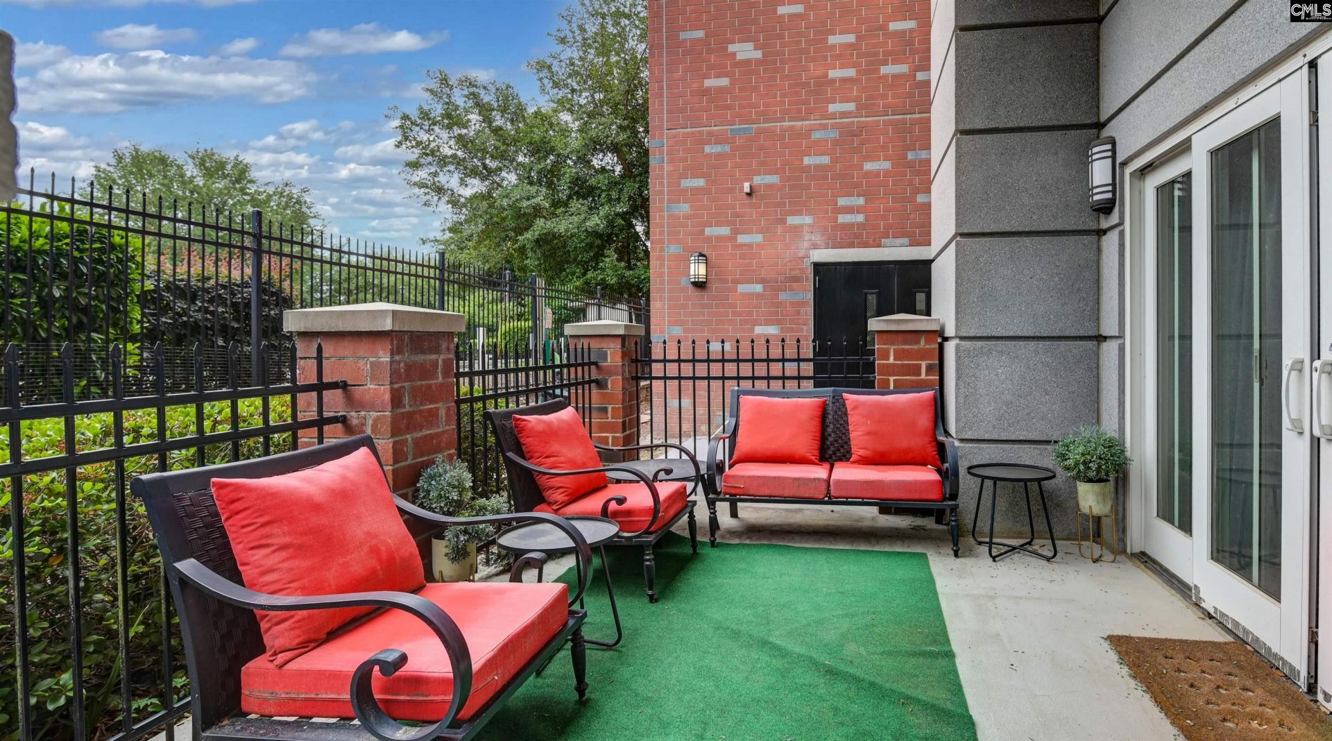 900 S Stadium Drive  Photo 4