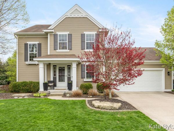 2132 Hollyhock NE, Belmont, MI 49306