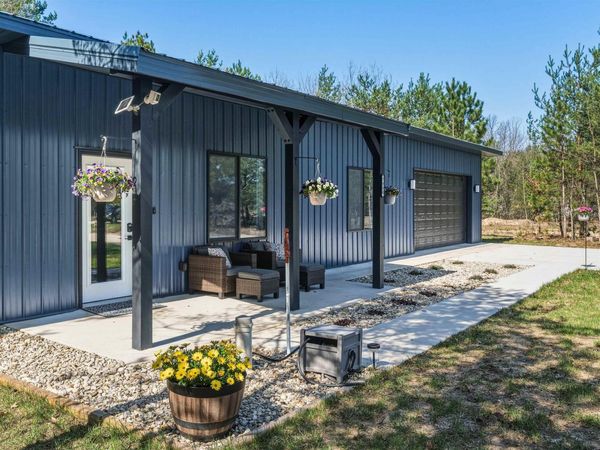 7980 Springwater Drive, Rapid City, MI 49676