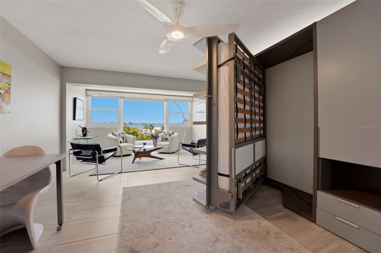 33 S Gulfstream Avenue , Unit 704, Sarasota, FL 34236 Photo