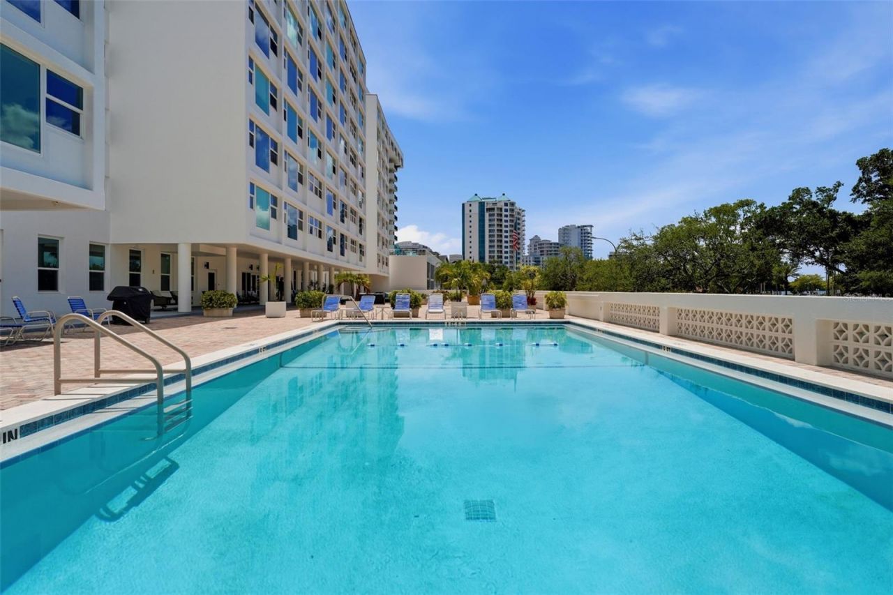 33 S Gulfstream Avenue , Unit 704, Sarasota, FL 34236 Photo