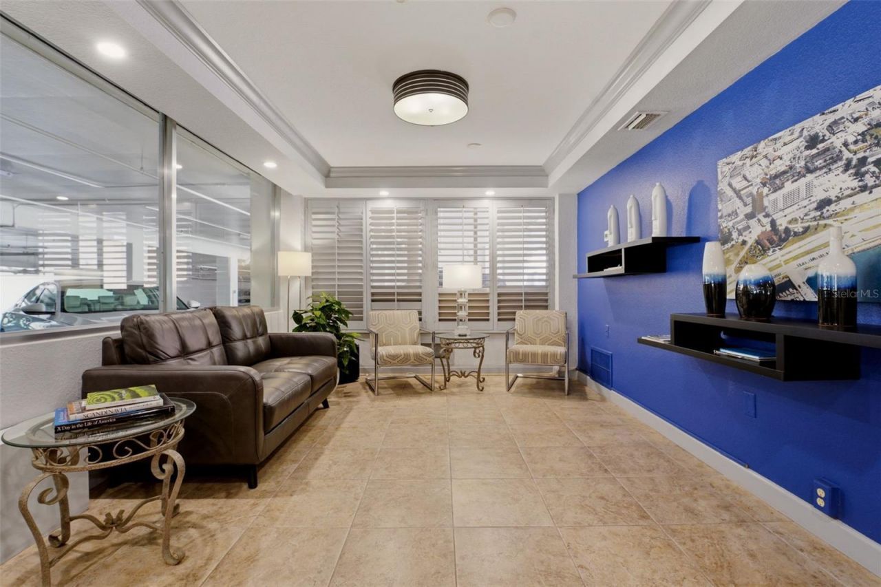 33 S Gulfstream Avenue , Unit 704, Sarasota, FL 34236 Photo