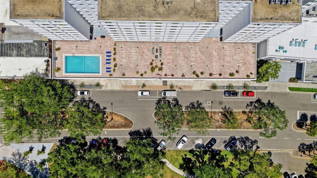 33 S Gulfstream Avenue , Unit 704, Sarasota, FL 34236 Photo
