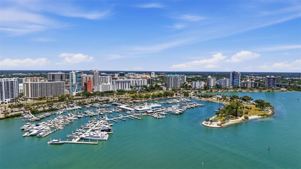 33 S Gulfstream Avenue , Unit 704, Sarasota, FL 34236 Photo