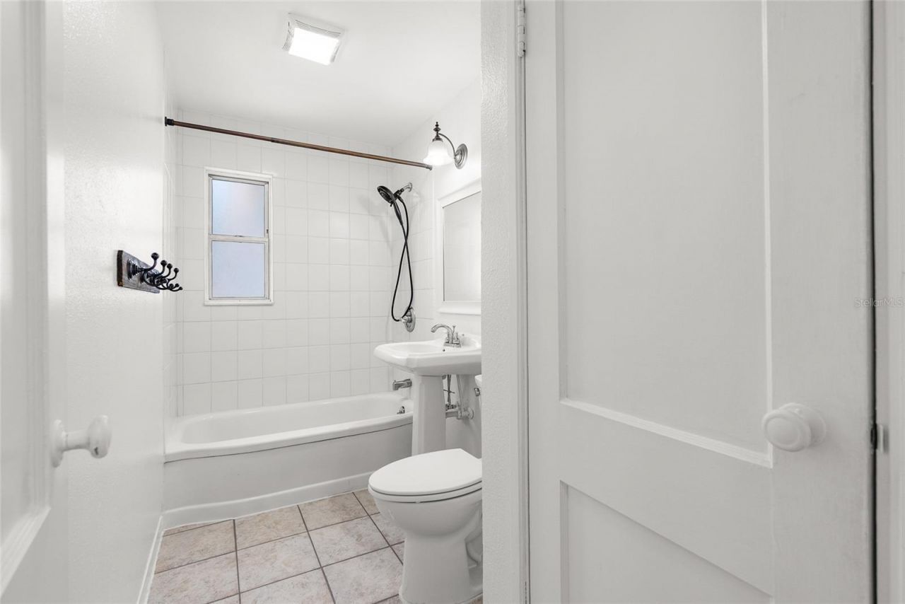 1220 35th Avenue N, Saint Petersburg, FL 33704 Photo