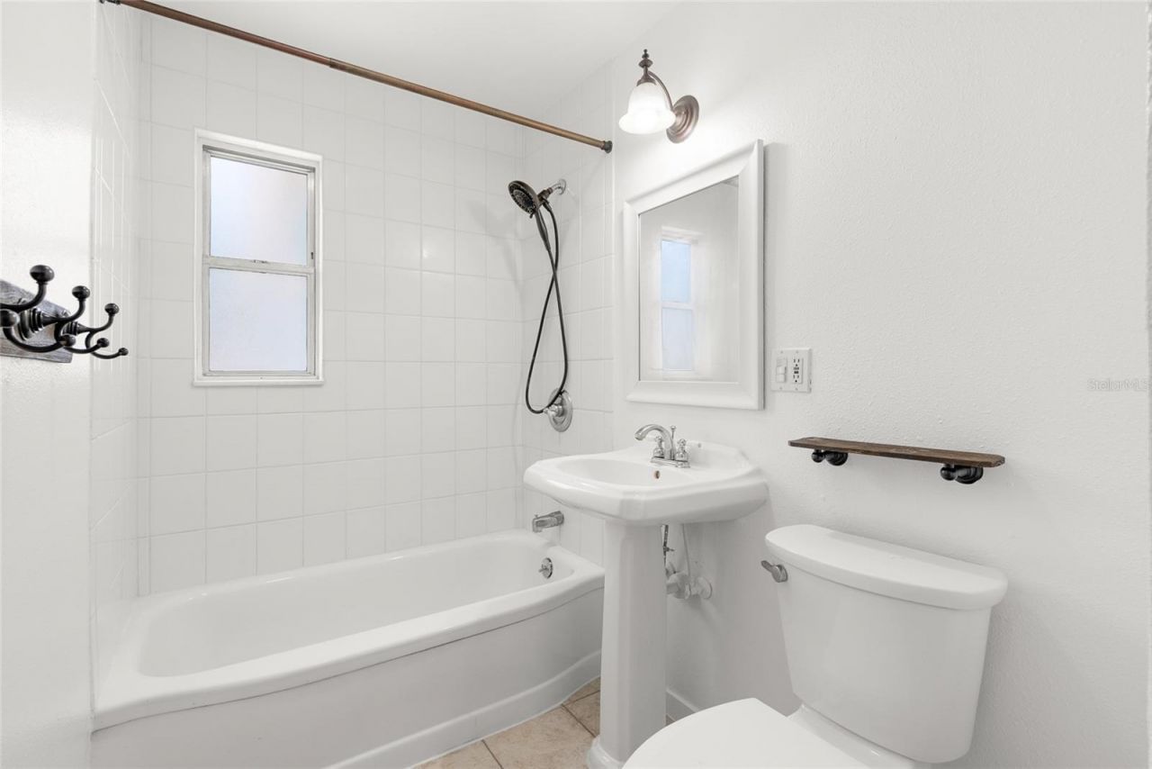 1220 35th Avenue N, Saint Petersburg, FL 33704 Photo