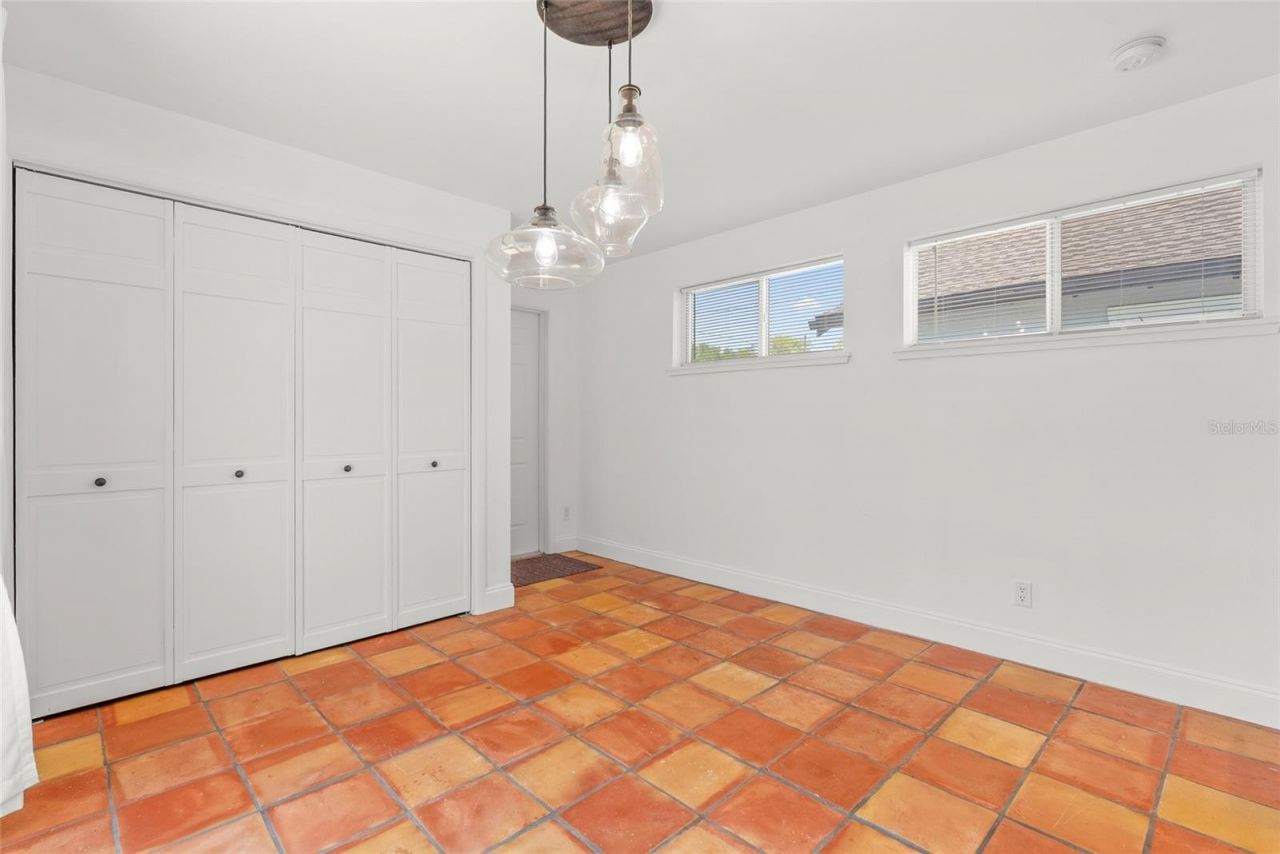 1220 35th Avenue N, Saint Petersburg, FL 33704 Photo