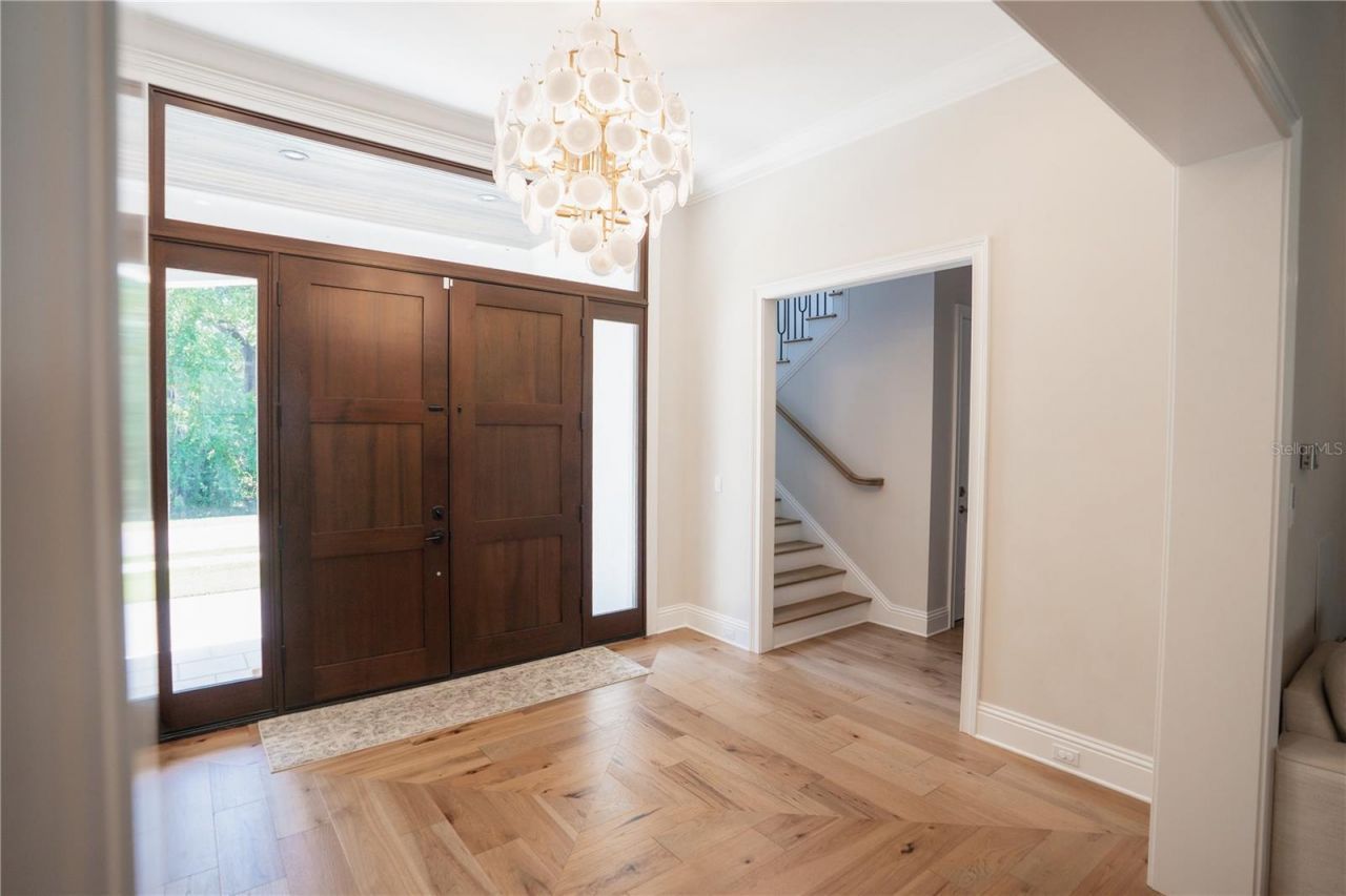 4402 W Beach Park Drive, Tampa, FL 33609 Photo