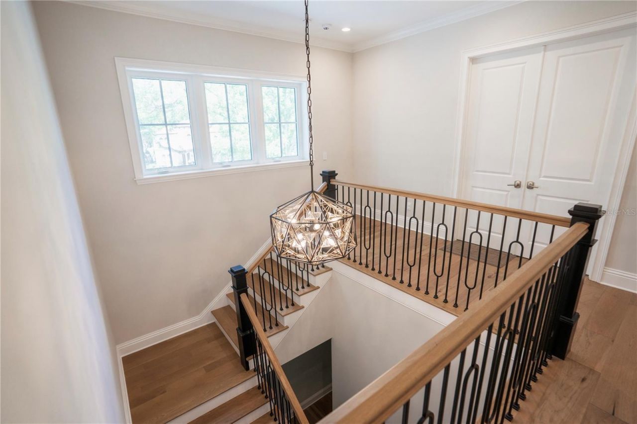 4402 W Beach Park Drive, Tampa, FL 33609 Photo
