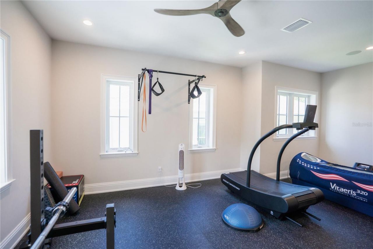 4402 W Beach Park Drive, Tampa, FL 33609 Photo