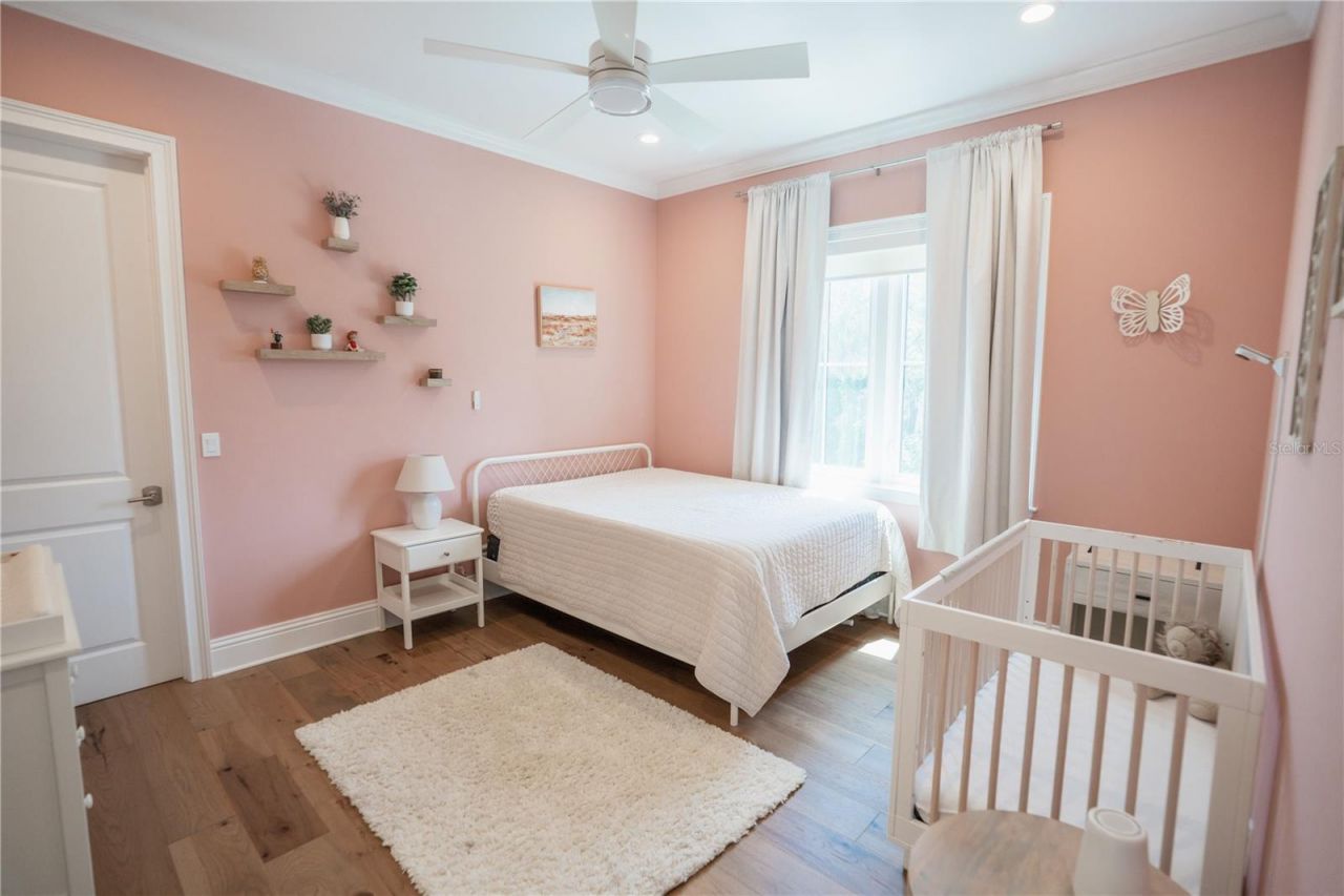 4402 W Beach Park Drive, Tampa, FL 33609 Photo