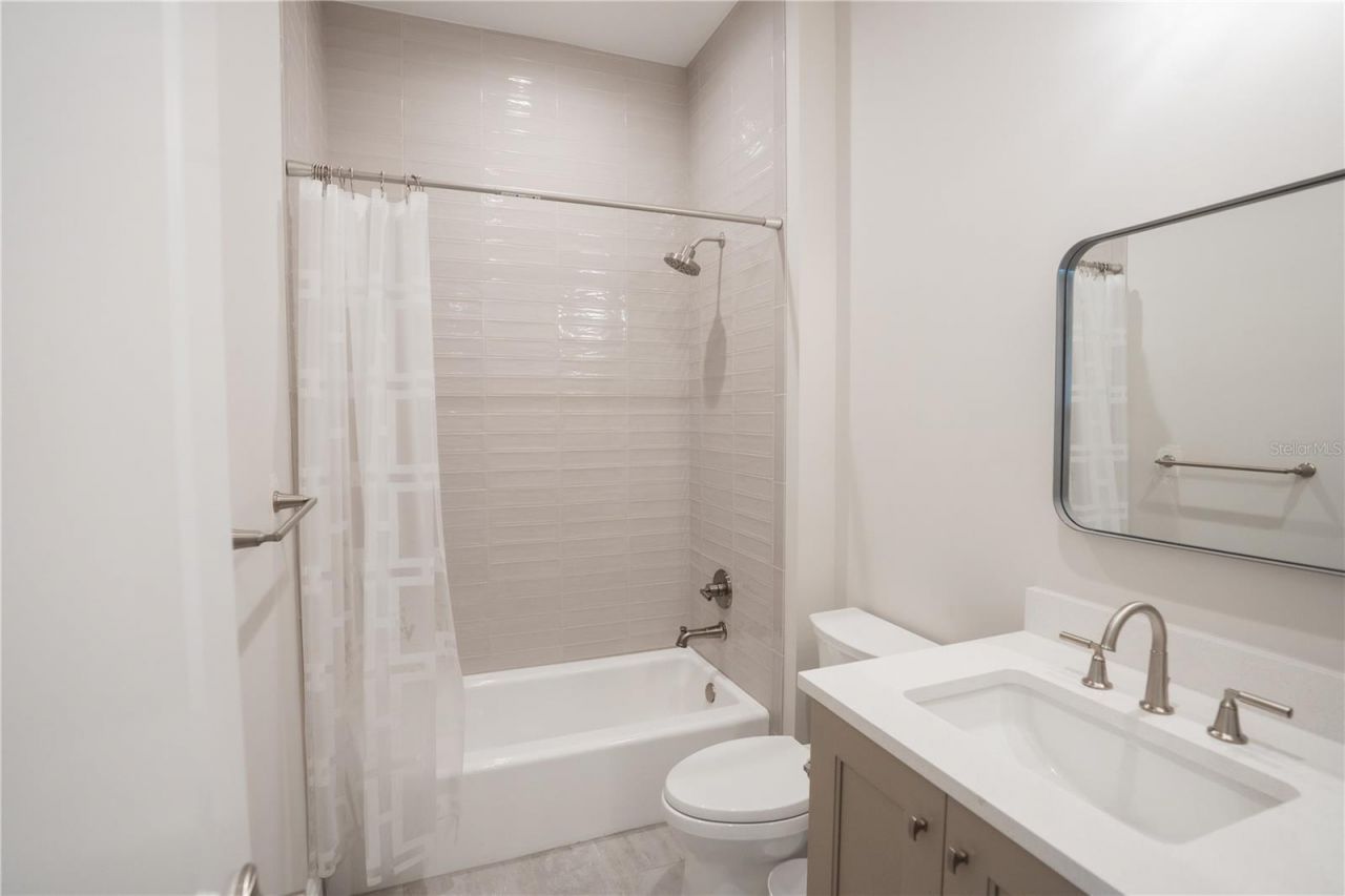 4402 W Beach Park Drive, Tampa, FL 33609 Photo