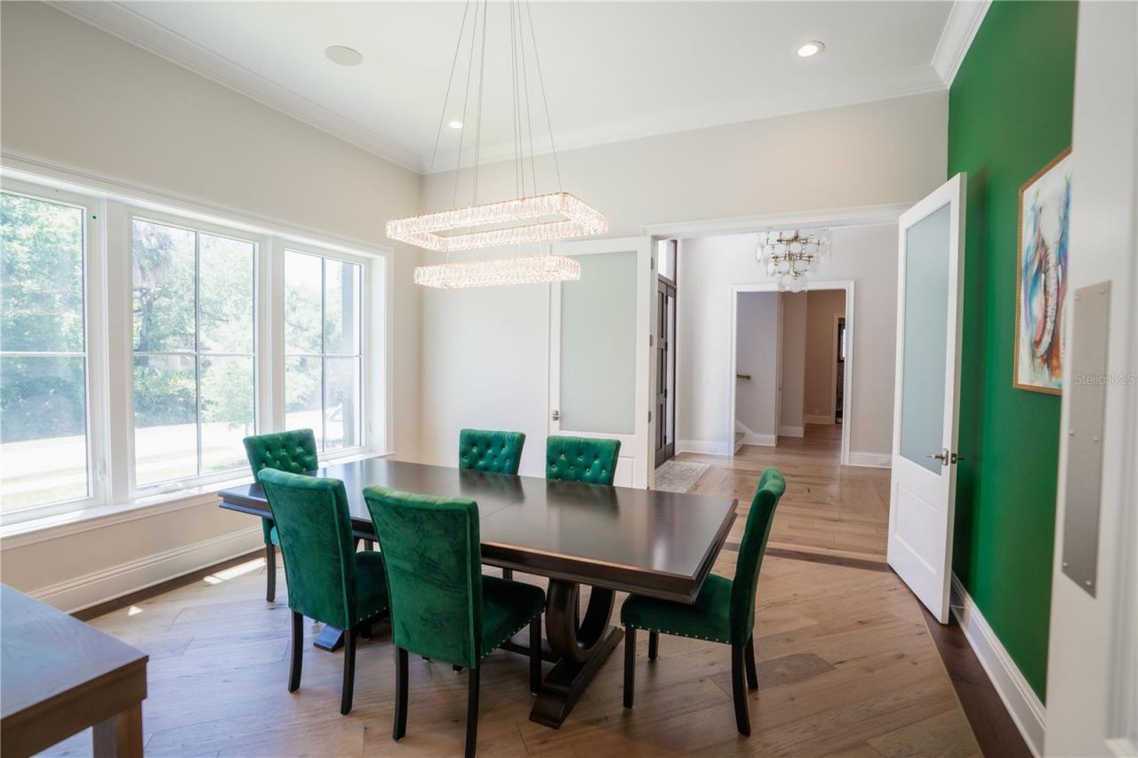 4402 W Beach Park Drive, Tampa, FL 33609 Photo