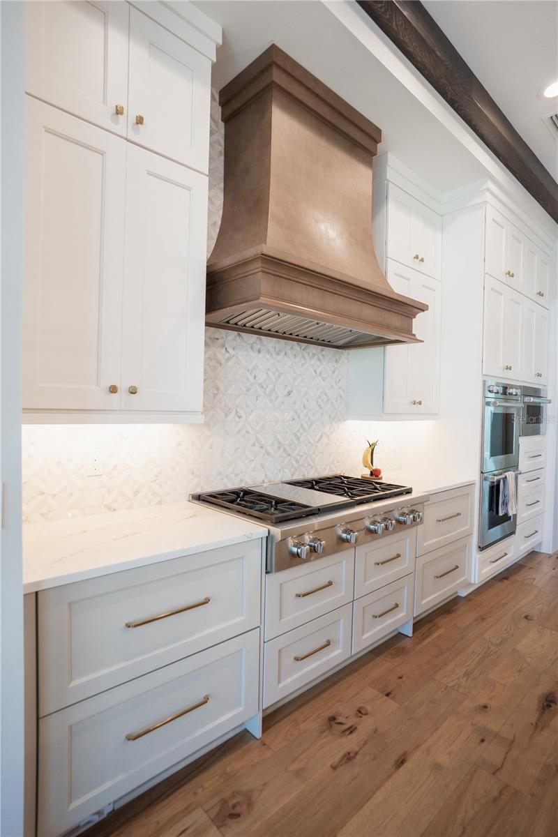 4402 W Beach Park Drive, Tampa, FL 33609 Photo