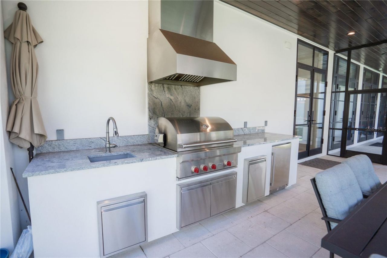 4402 W Beach Park Drive, Tampa, FL 33609 Photo