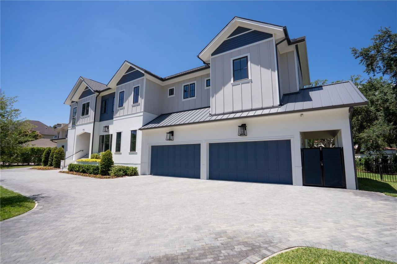 4402 W Beach Park Drive, Tampa, FL 33609 Photo