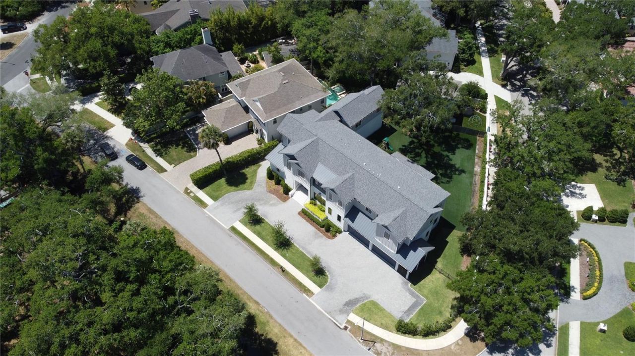 4402 W Beach Park Drive, Tampa, FL 33609 Photo