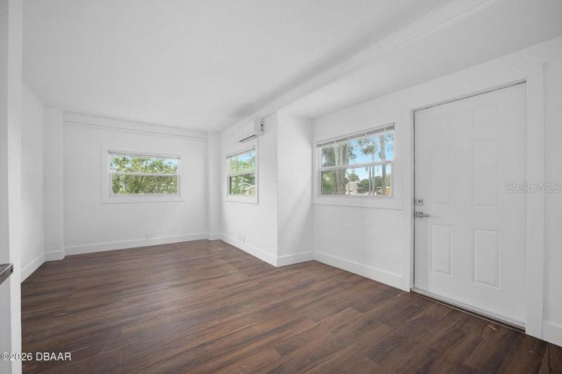 934 S Ridgewood Avenue, Daytona Beach, FL 32114 Photo