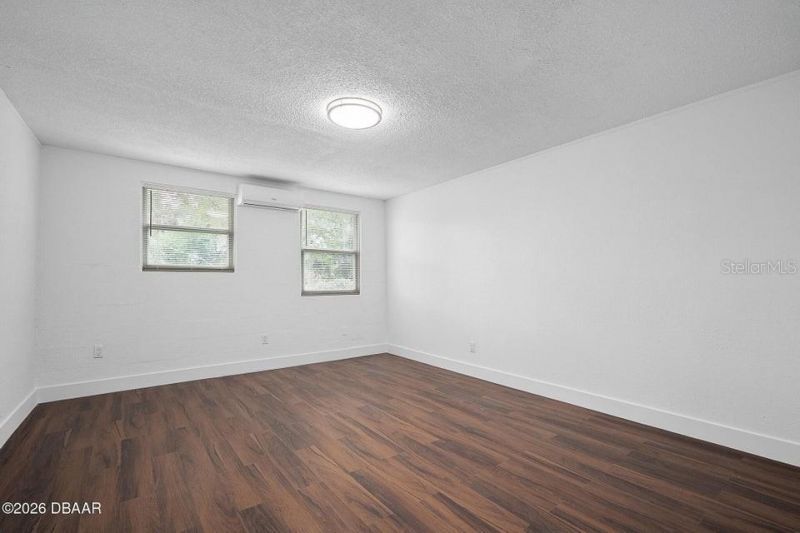934 S Ridgewood Avenue, Daytona Beach, FL 32114 Photo