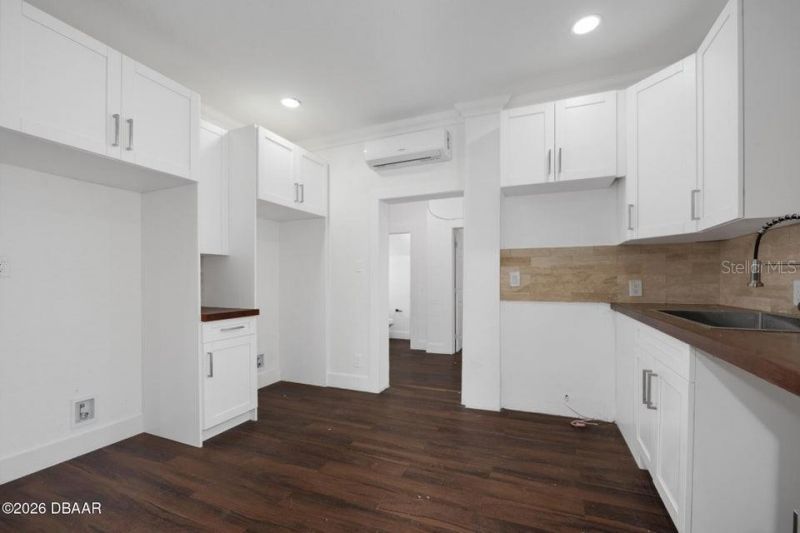 934 S Ridgewood Avenue, Daytona Beach, FL 32114 Photo