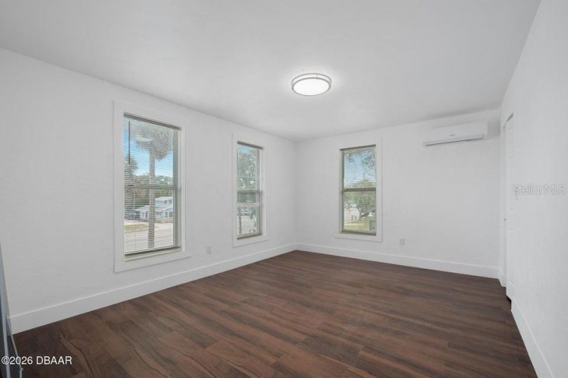 934 S Ridgewood Avenue, Daytona Beach, FL 32114 Photo