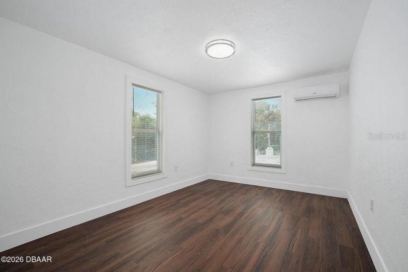 934 S Ridgewood Avenue, Daytona Beach, FL 32114 Photo
